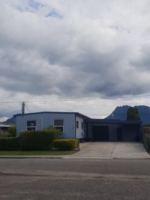 Holiday House On Sale Villa Tullah Exterior foto
